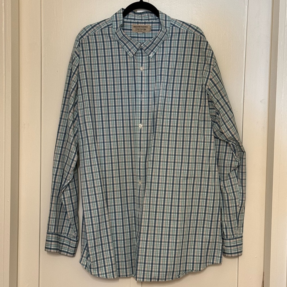 Duluth wrinkle fighter relaxed fit button down shirt